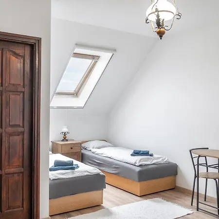 Gyulavezer Lovasbirodalma Vendeghaza Penzion