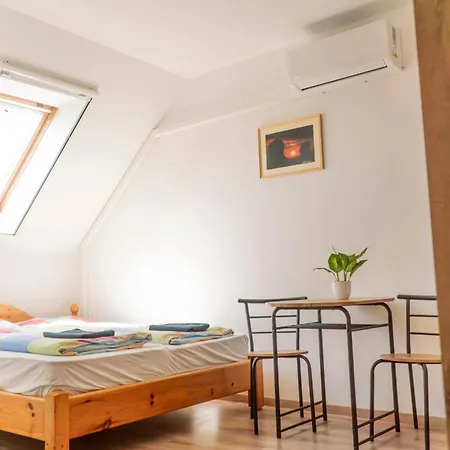 Gyulavezér Lovasbirodalma Vendégháza 3* Gyulakeszi