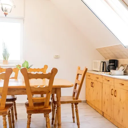 Gyulavezer Lovasbirodalma Vendeghaza Penzion