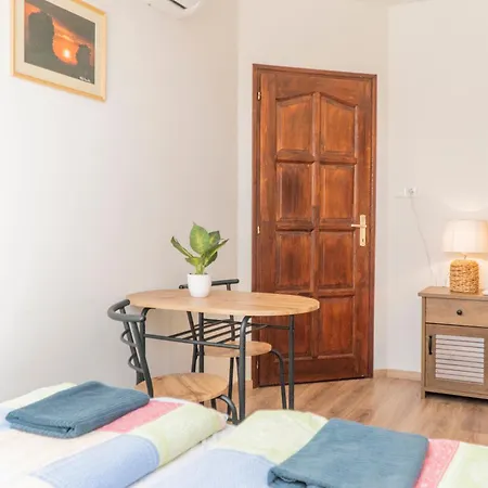 Penzion Gyulavezer Lovasbirodalma Vendeghaza