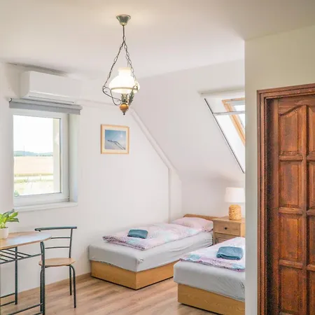 Gyulavezer Lovasbirodalma Vendeghaza Penzion Gyulakeszi