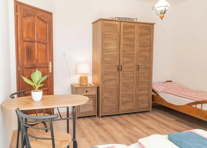 Gyulavezer Lovasbirodalma Vendeghaza بيت ضيافة 3*