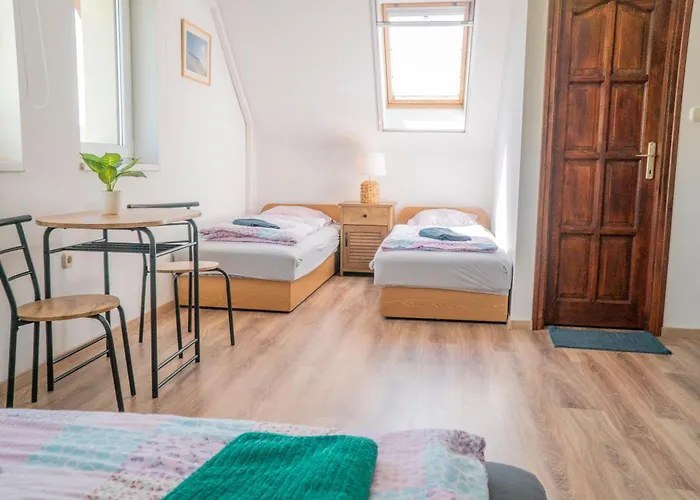 Gyulavezer Lovasbirodalma Vendeghaza بيت ضيافة 3*