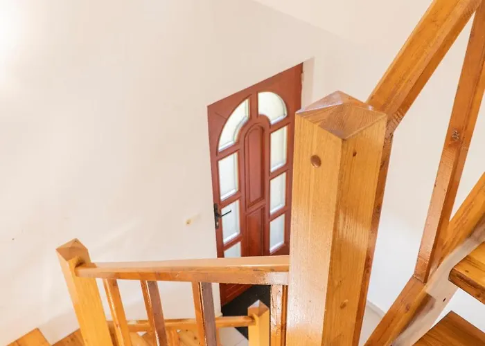 بيت ضيافة Gyulavezer Lovasbirodalma Vendeghaza Gyulakeszi